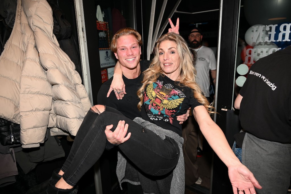 ../Images/10 jaar Ro's Barbershop 380.jpg